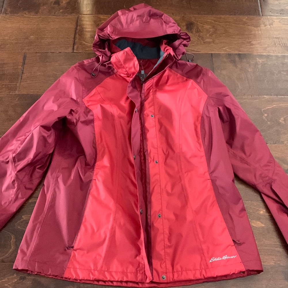 NEVER WORN EDDIE BAUER SHELL